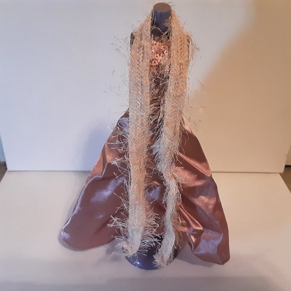 Barbie Fashion Show Teresa 2004 - Picture 9 of 9